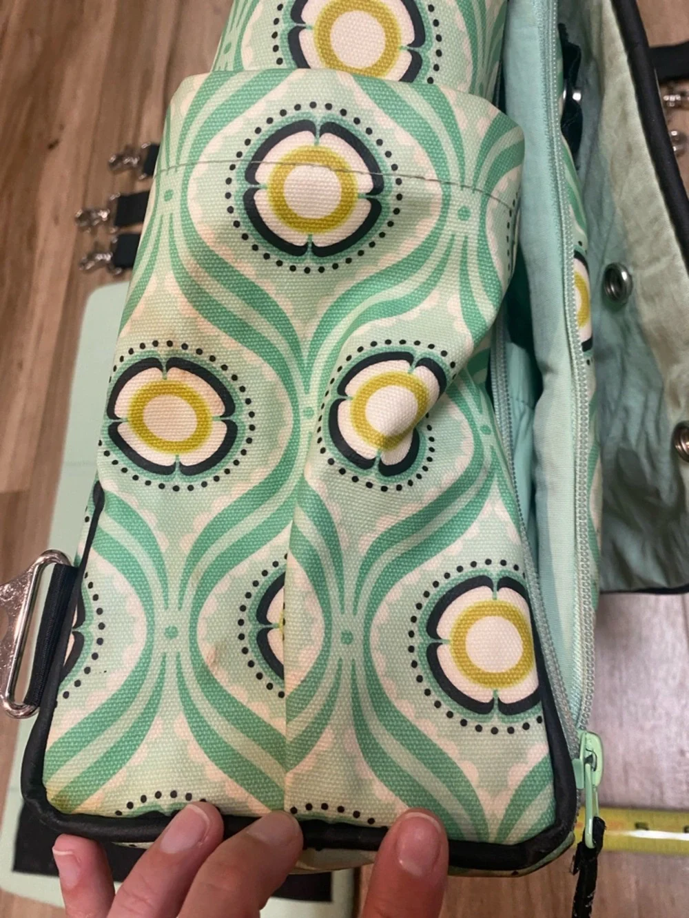 PETUNIA PICKLE BOTTOM BOTTOM BOXY BACKPACK CONVERTIBLE STRAP CAPTIVATING CORINTH